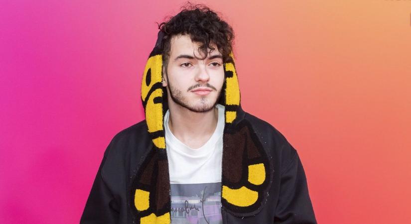 Azahriah megszólalt: „Alkoholista vagyok, nem füves”