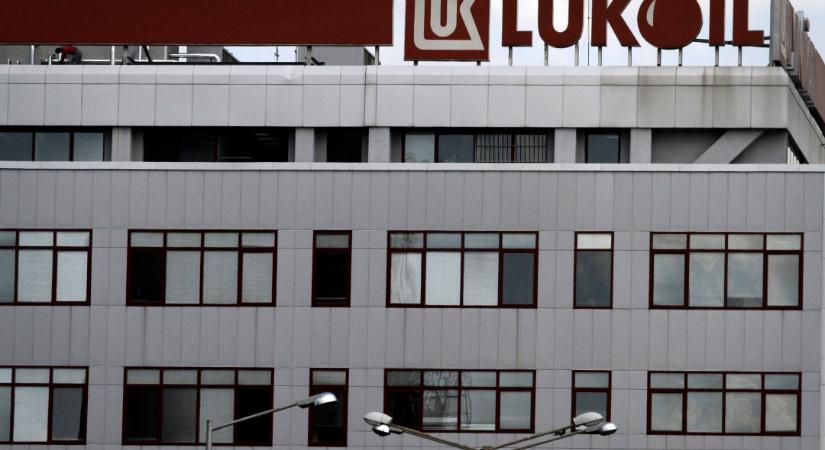 Állami ellenőrzés alá vonhatja Bulgária a Lukoil burgaszi finomítóját