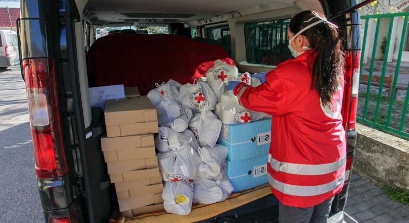 Segítség a rászorulóknak: adománygyűjtés Veszprém vármegyében