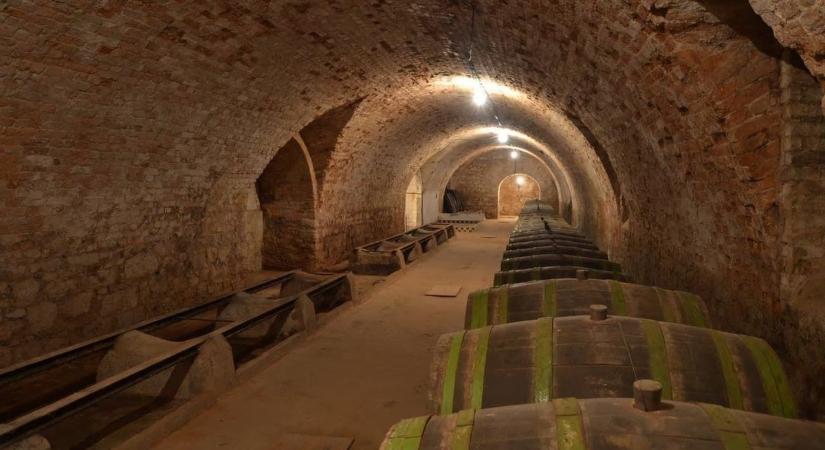 Ahol újra pezseg a múlt - a tatai pezsgőgyár története