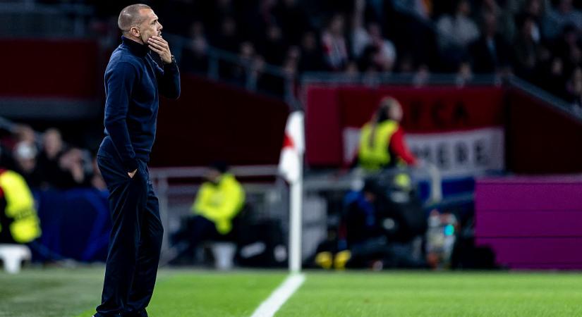 Menesztette vezetőedzőjét az Ajax – HIVATALOS