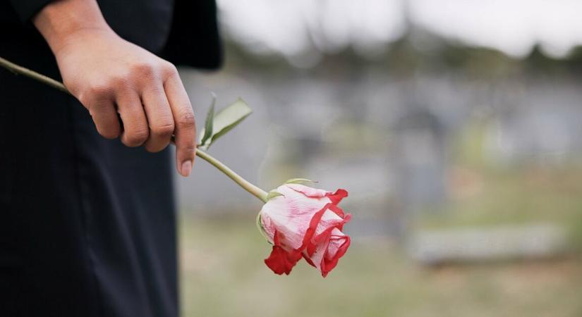 50 évesen talált rá a szerelem, 5 nappal az eljegyzés után meghalt a vőlegénye