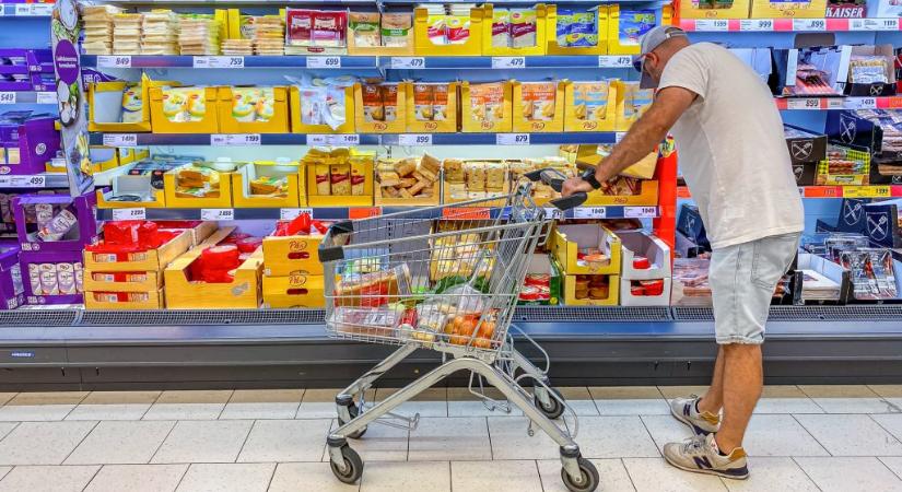 Árréstop: kiszorulnak a magyar termékek a boltok polcairól, tarol az olcsó import