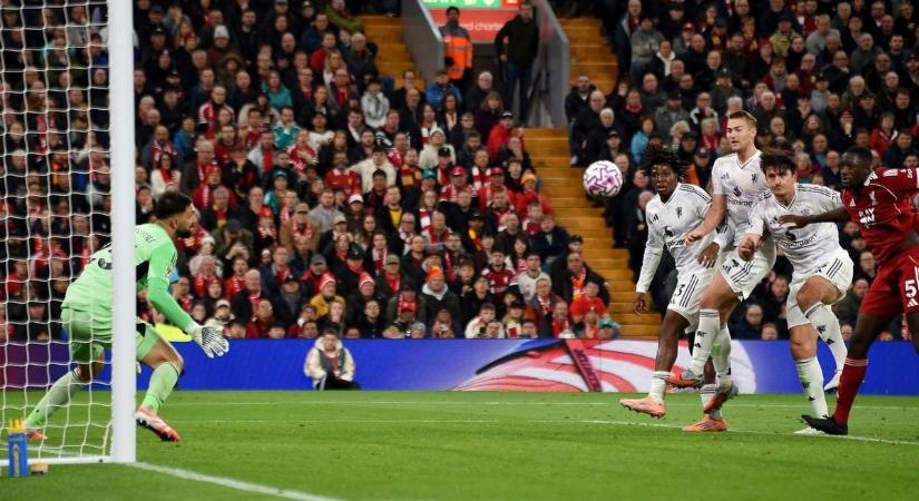 Felköszöntötték Kerkez Milost a Liverpool drukkerei, nem ilyen ajándékra vágyott