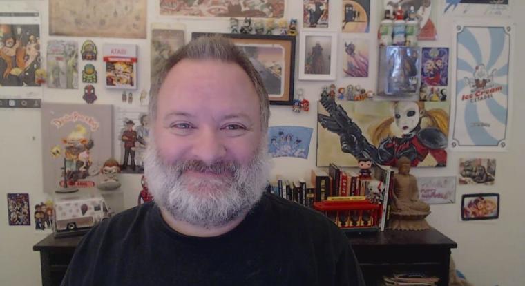 A God of War alkotója magára vonta a népharagot egy ízléstelen viccel, sikerült Xbox-poént csinálnia egy gyászoló posztból