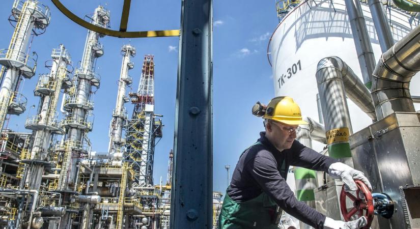 Egyelőre nem látszik a Mol eredményein a százhalombattai tűzeset hatása