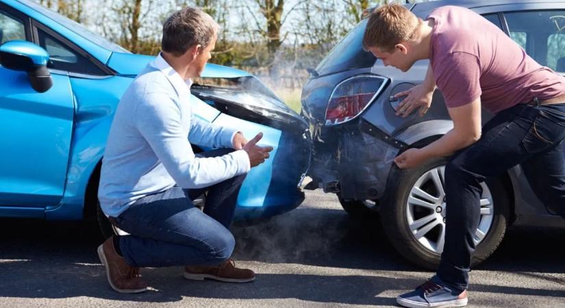 Évek óta ugyanott fizet? Lehet, hogy ön is túl sokat ad a biztosításért