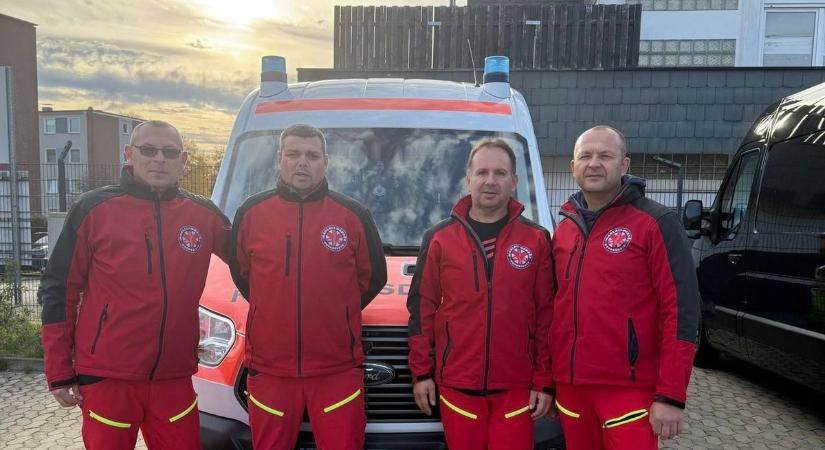 Új mentőautó állt szolgálatba Marcaliban, Németországból kapták