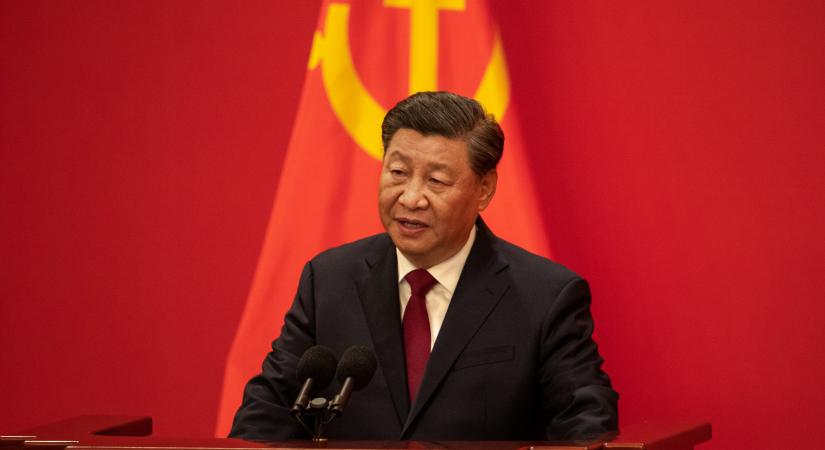 Hszi Csin-ping jelenlétében mutatták be a kínai haditengerészet új eszközét