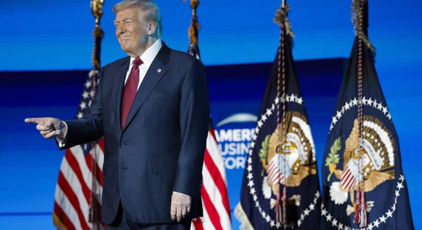 Sasfejet ábrázoló kést visz ajándékba Orbán Trumpnak, hátha nincs neki még olyan