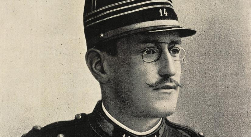 Százharminc év után tábornokká léptették elő a sokáig hazaárulónak hitt zsidó tisztet, Alfred Dreyfust