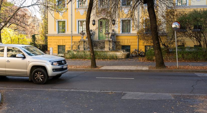 Új zebrát alakítanak ki a Klapka utcában