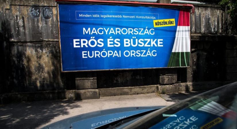 Propagandára megy el a kormány kommunikációs kiadásainak 90 százaléka