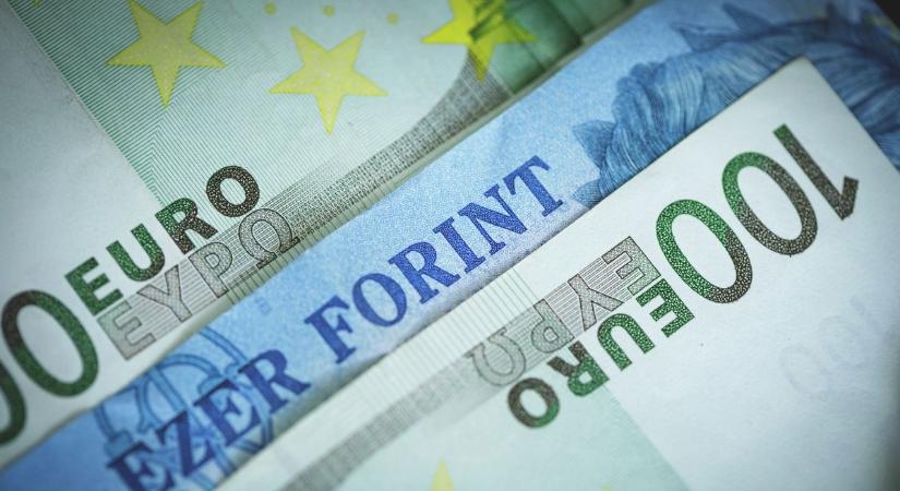 A forintot egyelőre nem mozgatta meg az Orbán-Trump-csúcs, de messze még a nap vége