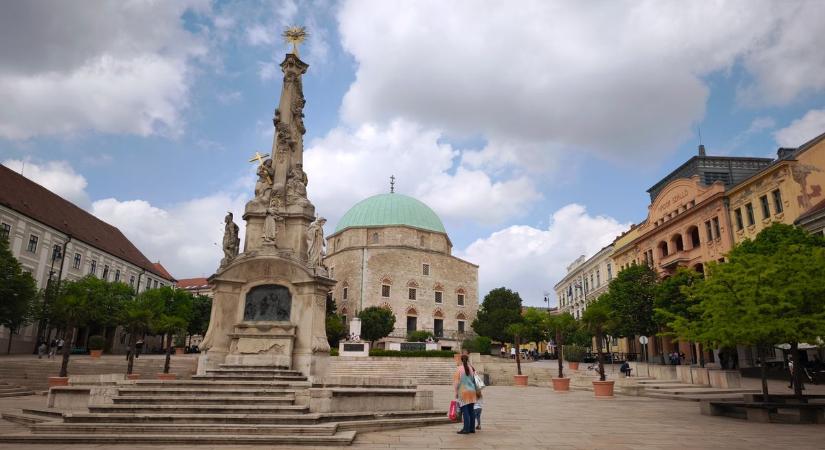 Szombat délelőtti időutazás: várostörténeti séta Pécs szívében