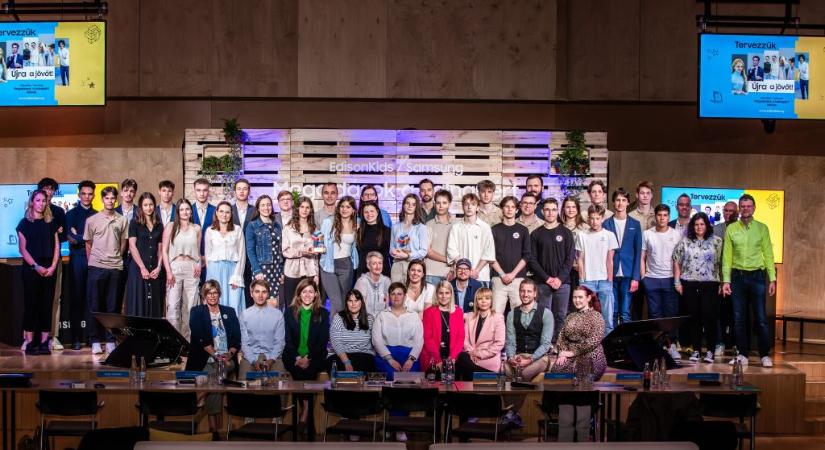 Fiataloknak segít kreatív megoldásokat találni a Samsung