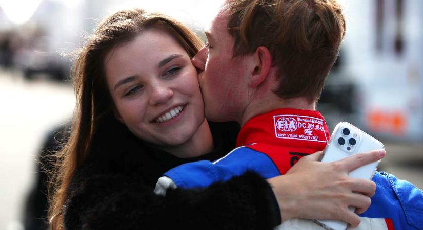 Hivatalos: magyar tagja lesz a Schumacher családnak