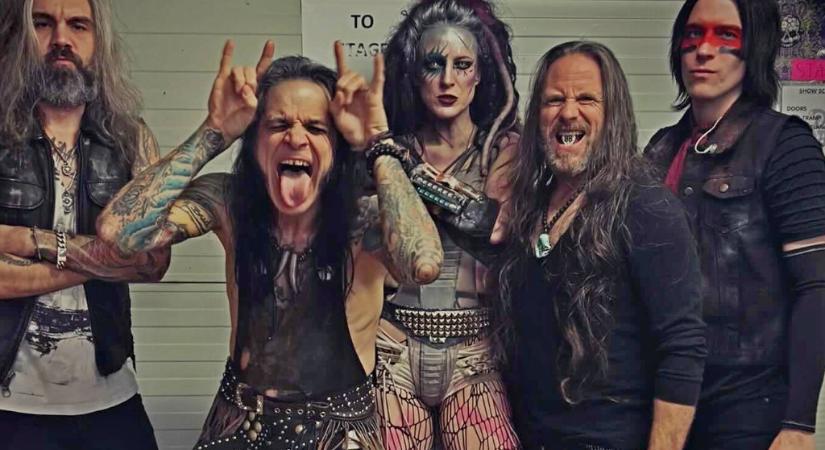 Budapestre érkezik zenekarával Alice Cooper lánya