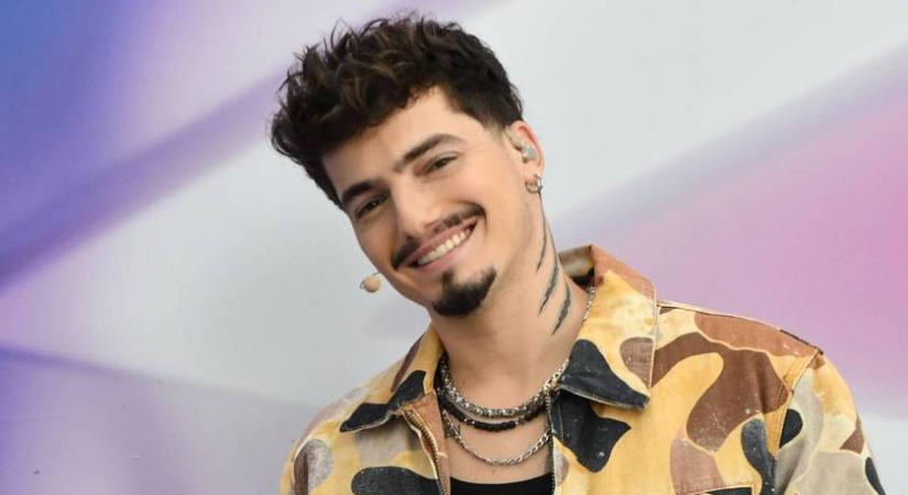 Marics Peti pucér fotója felrobbantotta a netet: elindult miatta a kommentlavina