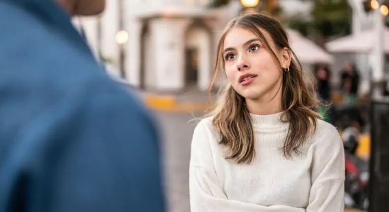 Barátság újragondolása: mikor hagyd el azokat, akik lehúznak?