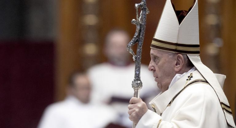 Belebukott a pedofilbotrányba a püspök, a pápa kinevezte az utódját
