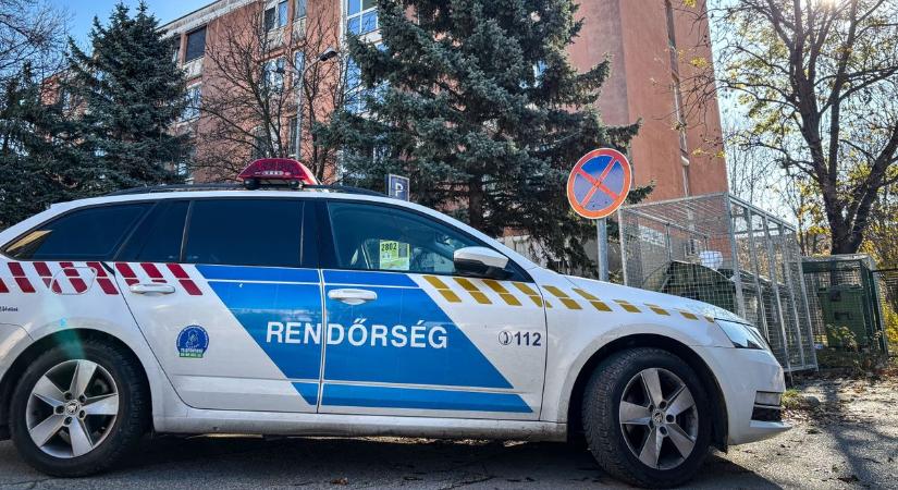 Aggódó szomszédok hívták a rendőröket a Mártirok útjára