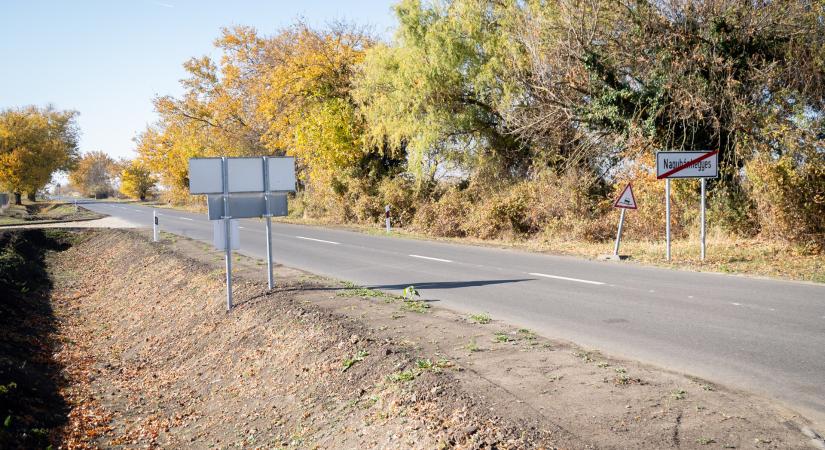 Több, mint 28 kilométernyi út felújításán dolgoznak Békésben – újabb szakaszt adtak át