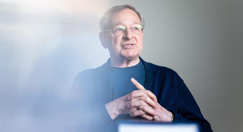 Rangos díjat kapott Franciaországban Nádas Péter