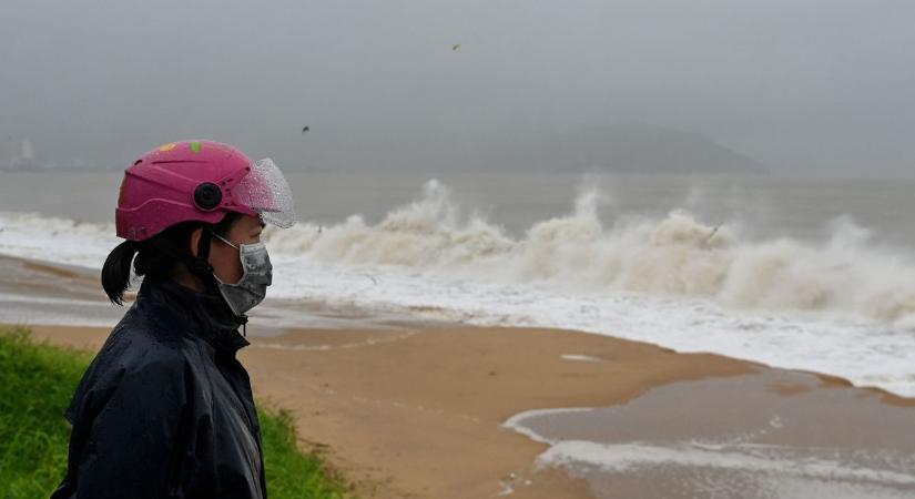 Óriási pusztítást okozott a Kalmaegi tájfun: otthonok váltak semmisé a Fülöp-szigeteken