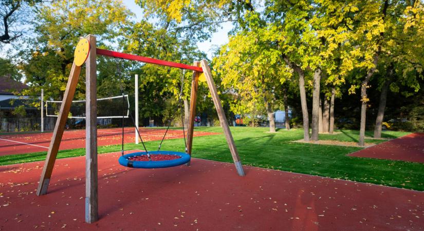 Tíz zuglói iskola udvara újult meg több milliárd forintos beruházással