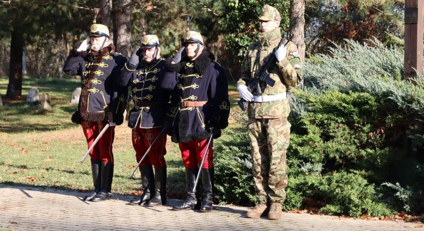 Ostffyasszonyfai hadifogoly-temető: főhajtás a több mint tízezer katona emléke előtt