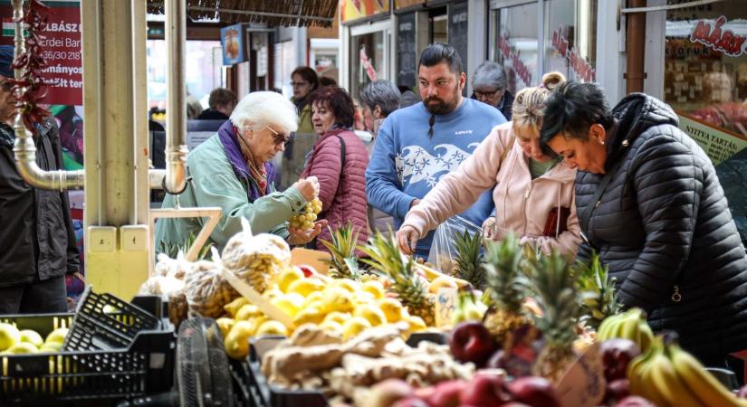 Szuperzöldség tűnt fel a szolnoki piacon, óriási sorok állnak érte, a rák ellen is hatásos – galériával, videóval