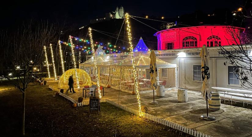 Adventi vásár a Kékszalag Port kikötőben 2025 Balatonfüred