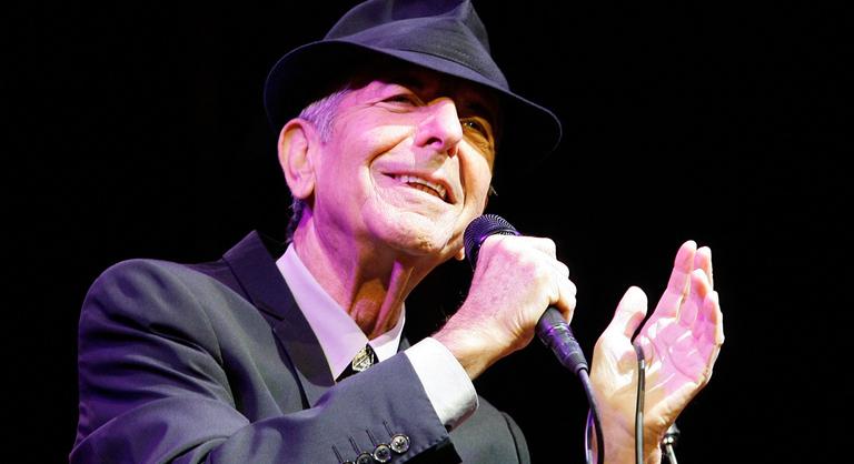 Nők százai rajongtak érte, ő mégis megsemmisítette a szexuális vágyát