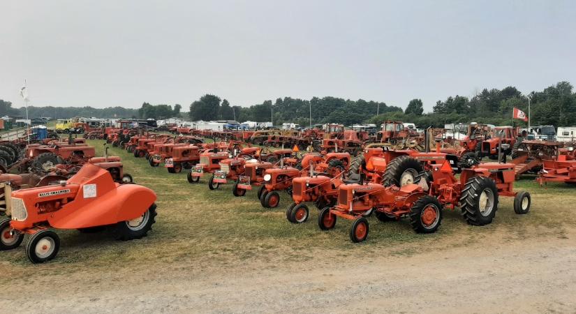 Tud valamit ez az öreg traktor, ha 3 generációt kiszolgált VIDEÓ