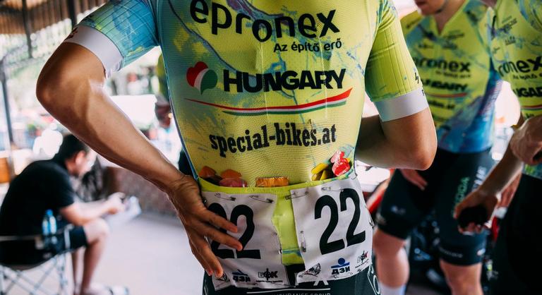 Anyagi gondok miatt megszűnik a magyar kerékpárcsapat