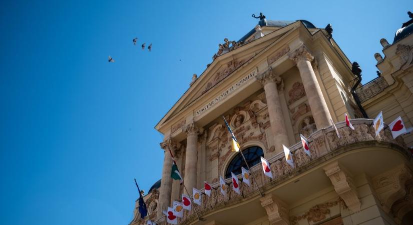 Ismét csak Lipics Zsolt lett a Pécsi Nemzeti Színház igazgatója