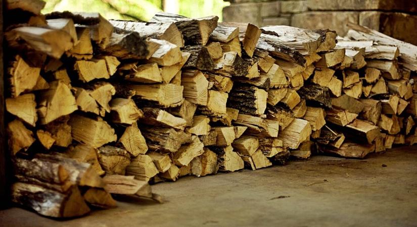 Megindultak az ellenőrzések – 2025 novemberében 100 ezres bírságot kapsz ha így fűtesz