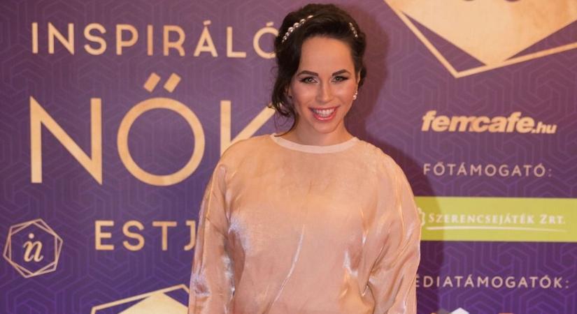 Sáfrány Emese meglepő helyről posztolt képet