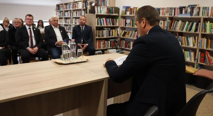 Dukai Miklós államtitkár vasi polgármesterekkel találkozott