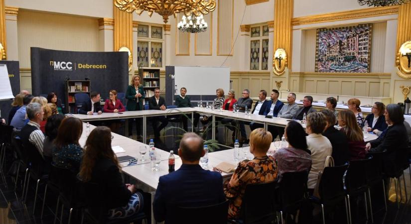 Miniszterelnöki biztos Debrecenben: olyan iskolák kellenek, ahol jó tanulni és jó tanítani