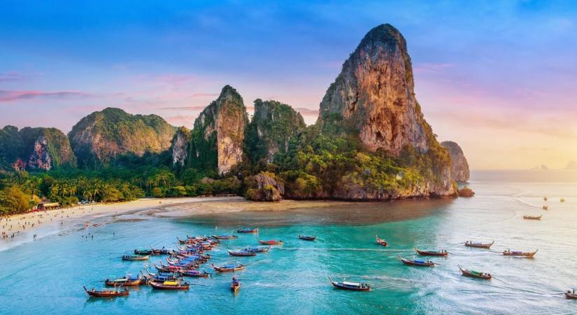 Egy család eladta házát, hogy világot lásson – feleannyiból élnek, mint otthon