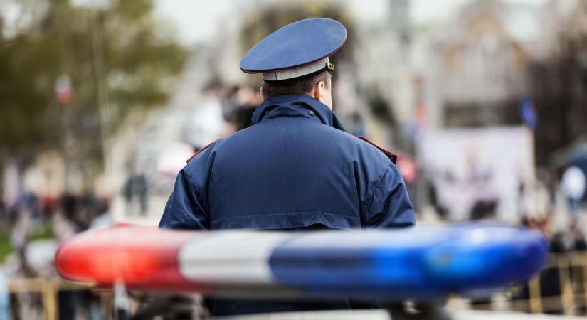 Baleset történt Mohácson: rendőrök érkeztek a helyszínre
