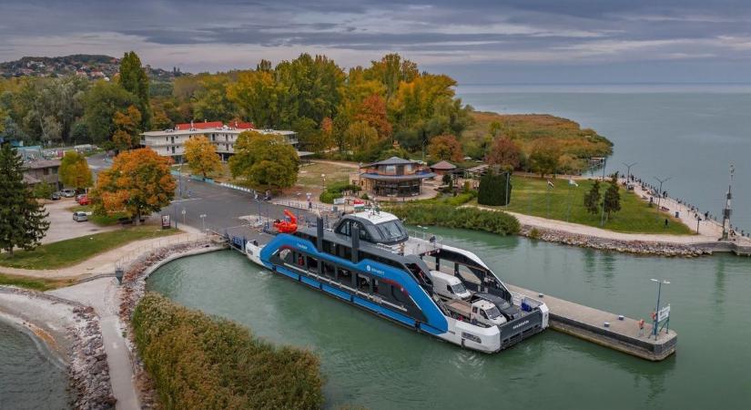 2,3 milliónyi ember a fedélzeten: rekordévet zárt idén a balatoni hajózás