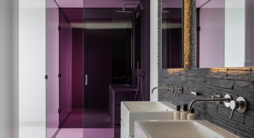 Ez a szín mindenkinek jól áll – és most a fürdőszobák új kedvence lesz