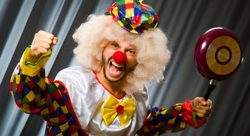 Míg Orbán Trumppal tárgyal, Magyar Péter a Facebookon hergel – A komolytalan kihívás