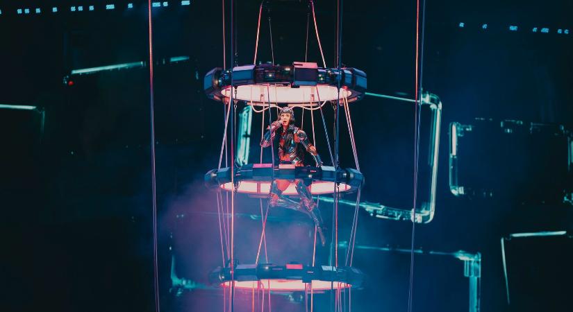 Katy Perry szárnyal