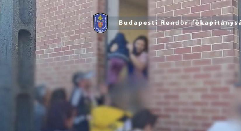 Késsel fenyegetőzött egy férfi egy budapesti óvodában, ablakon át menekítették a gyerekeket