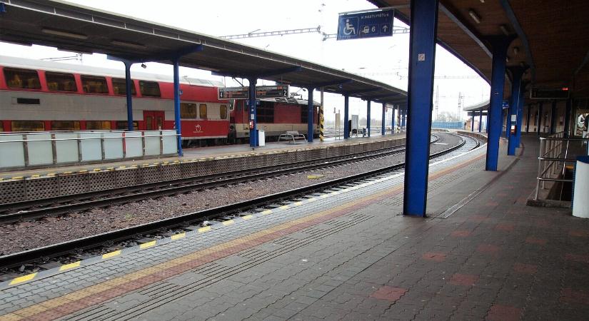 Ismét a pozsonyi főállomásra fognak befutni az eddig átirányított vonatok