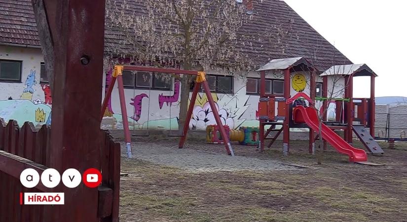 TEK-esek menekítették ki a gyerekeket a budapesti óvodából, felfegyverkezett férfi okozott riadalmat